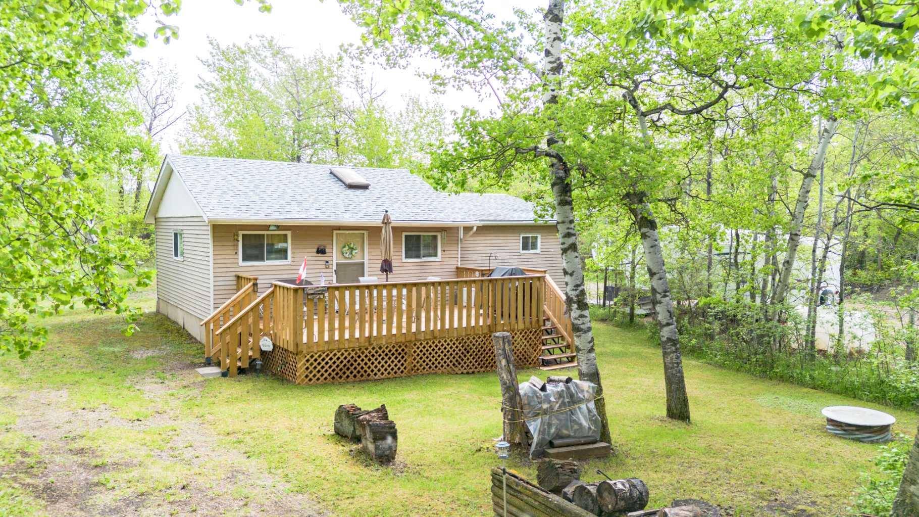 14 & 16 4 ST, White Sands, AB T0C 2L0