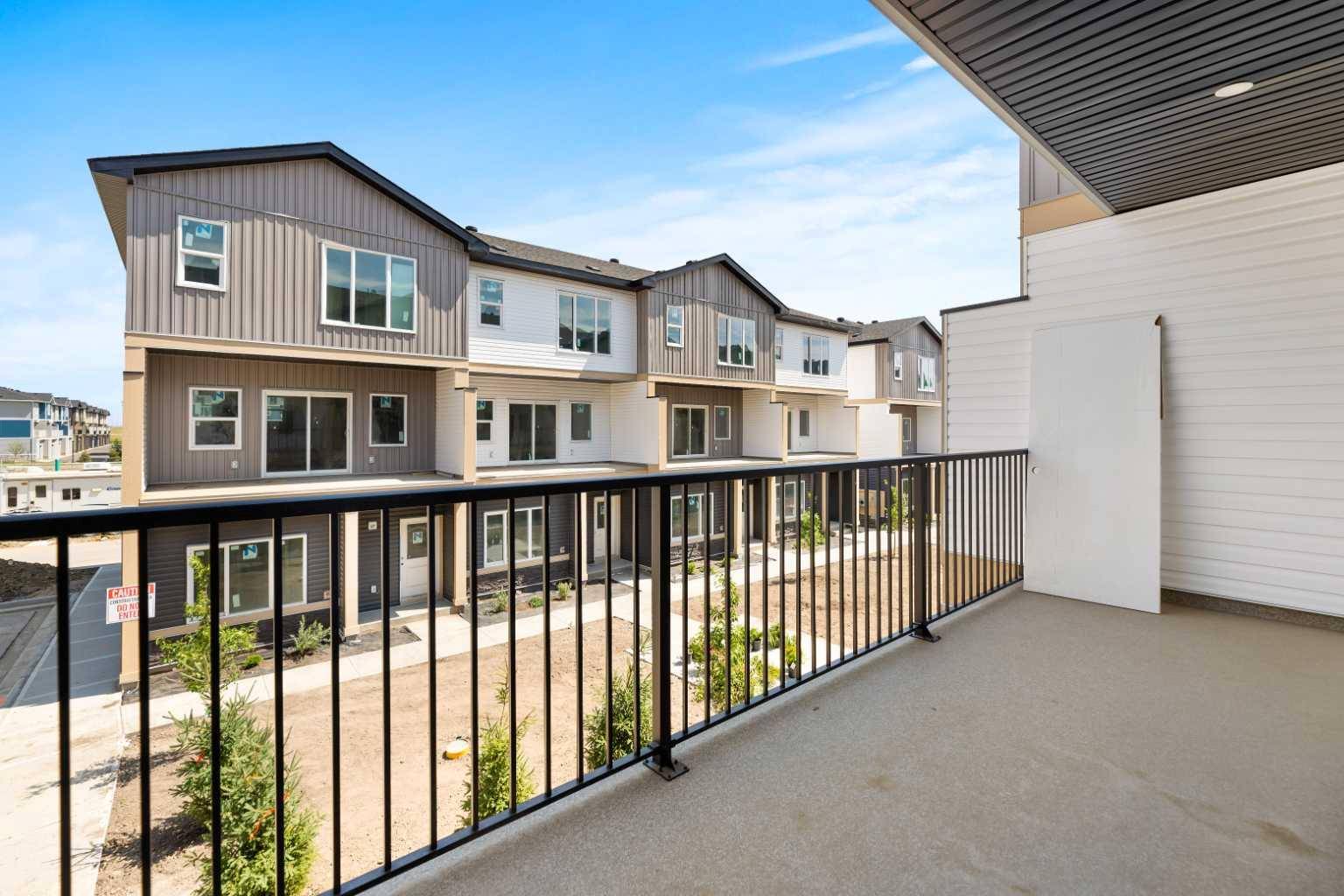 Calgary, AB T3N 2N8,90 Corner Meadows MNR NE #502