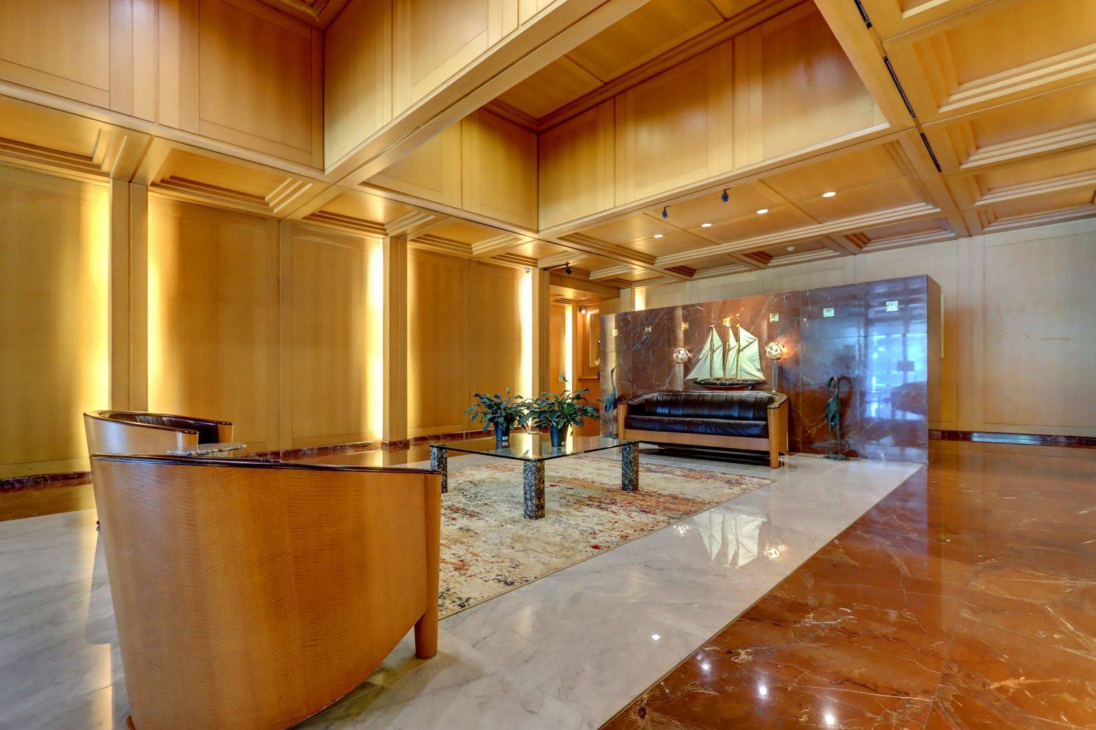 Toronto C01, ON M5V 2Y5,480 Queens Quay W N/A #401W