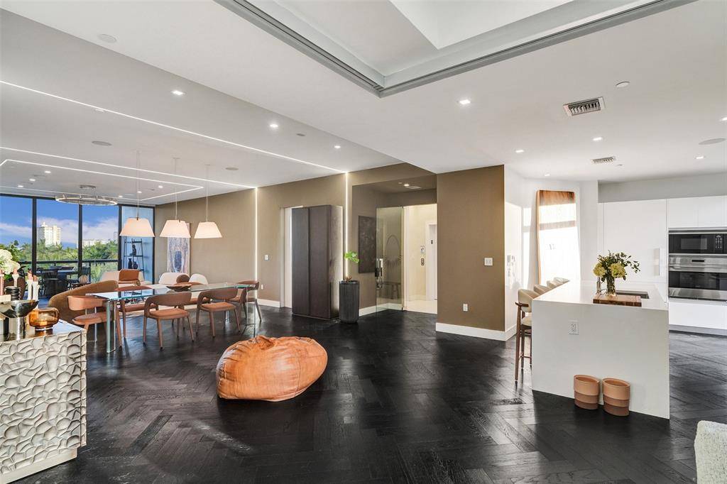 Fort Lauderdale, FL 33301,20 Isle Of Venice Dr #Penthouse 2