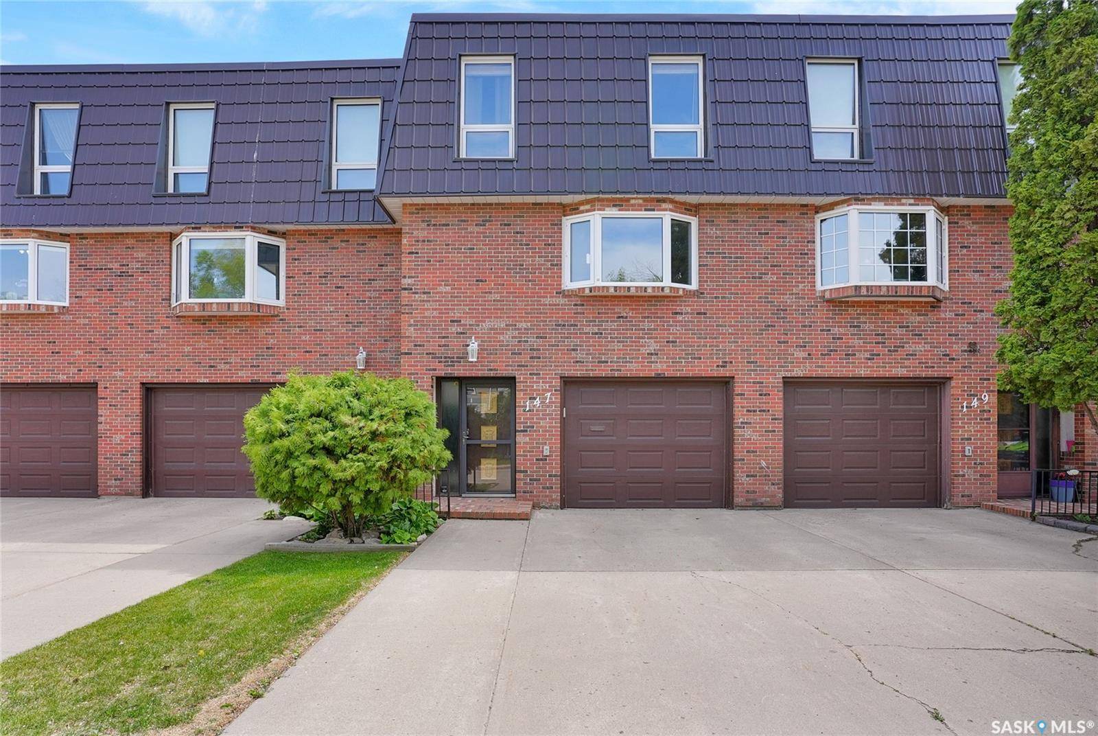 147 Hochelaga STREET W, Moose Jaw, SK S6H 2G2