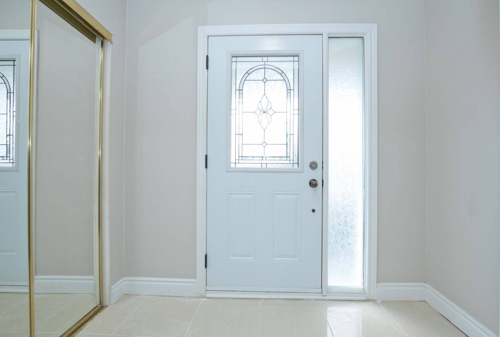 Brampton, ON L6V 2V1,19 Horne DR #Upper
