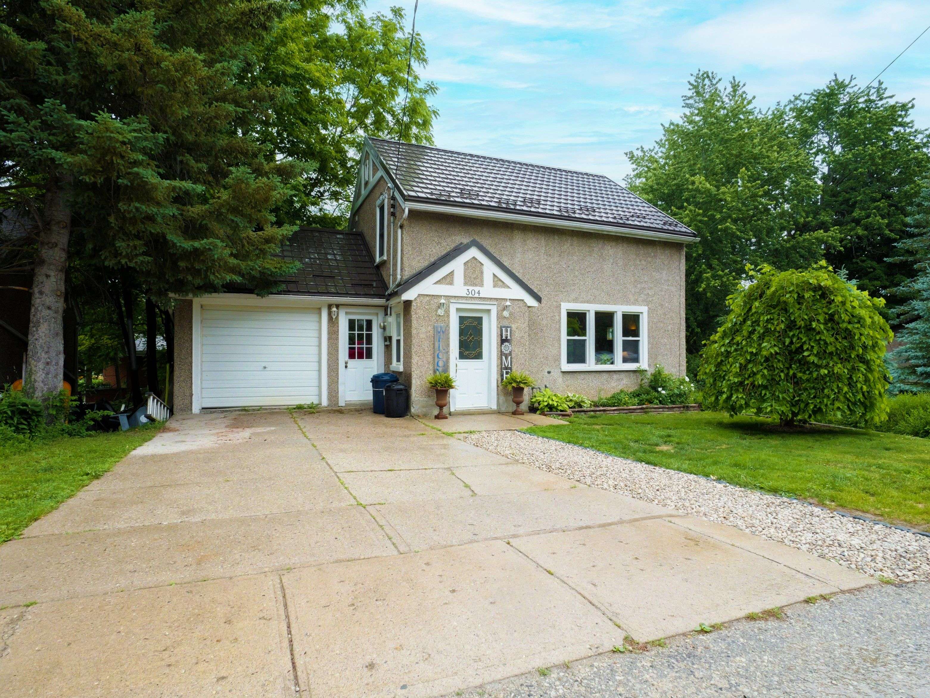 304 Napier ST, Brockton, ON N0G 2V0