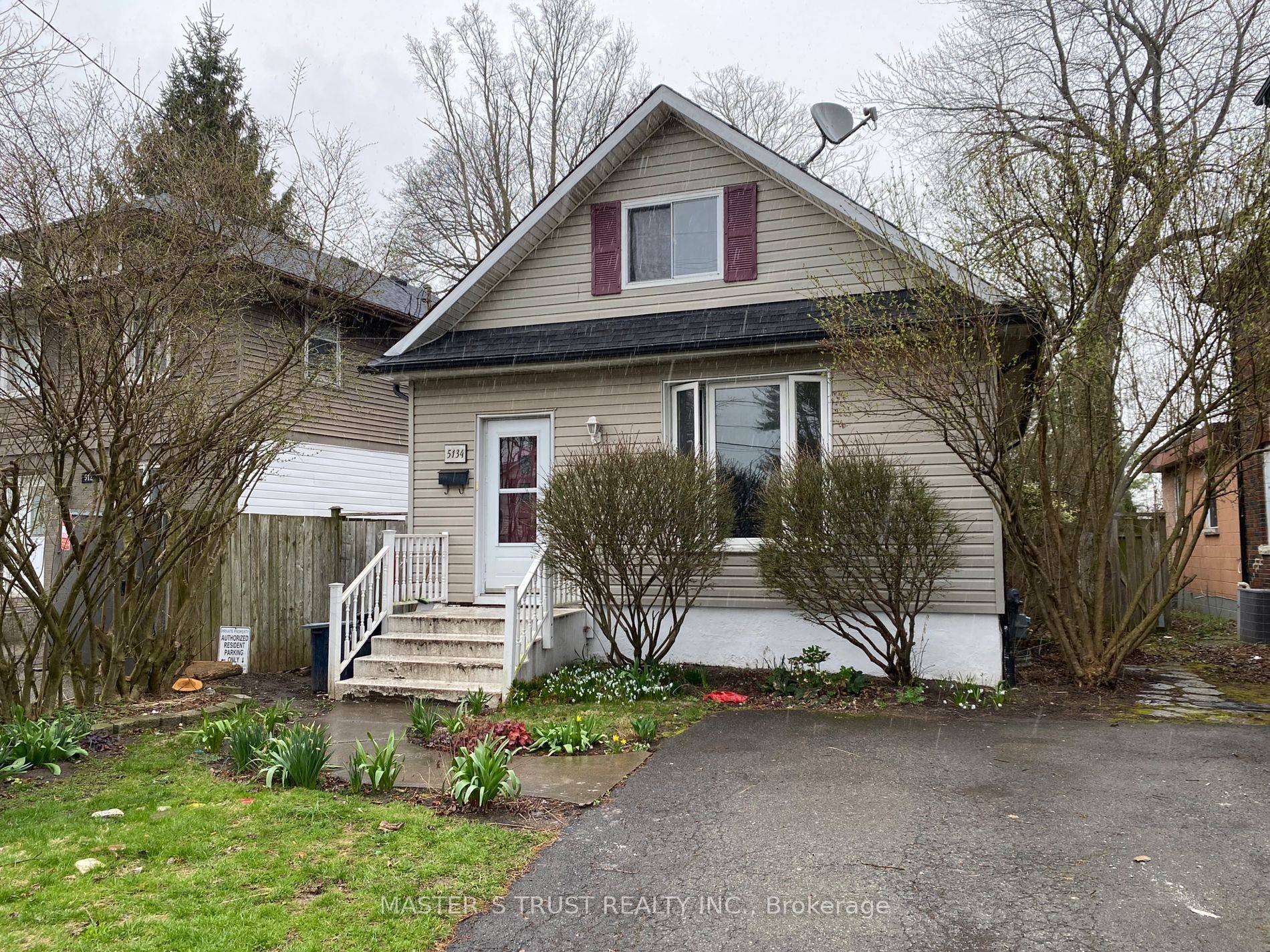Niagara Falls, ON L2E 3S2,5134 Ontario AVE