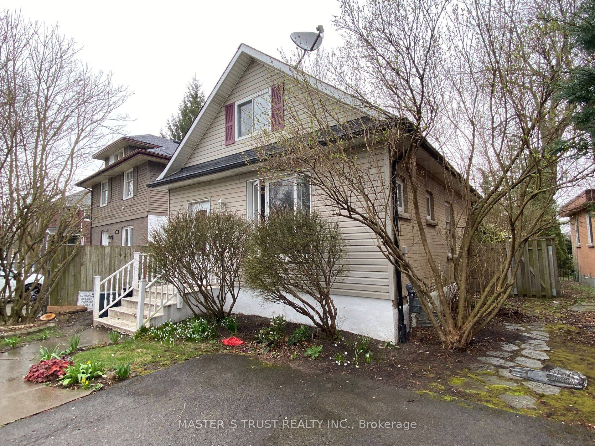 Niagara Falls, ON L2E 3S2,5134 Ontario AVE