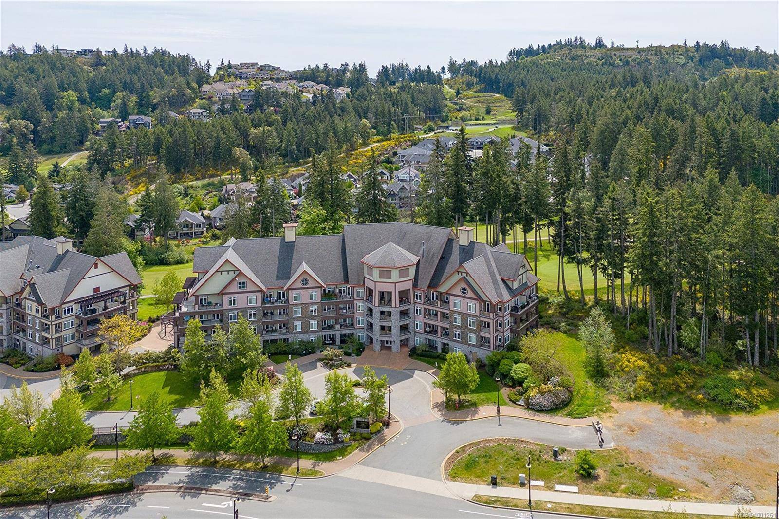 1395 Bear Mountain Pkwy #212, Langford, BC V9B 0E1