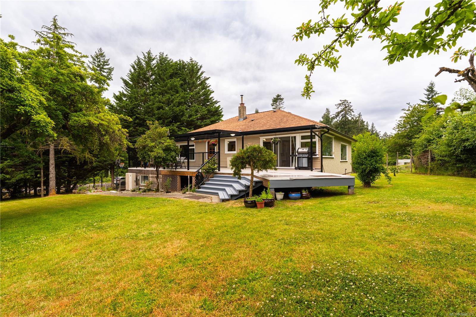 575 Lower Ganges Rd, Salt Spring, BC V8K 2N7
