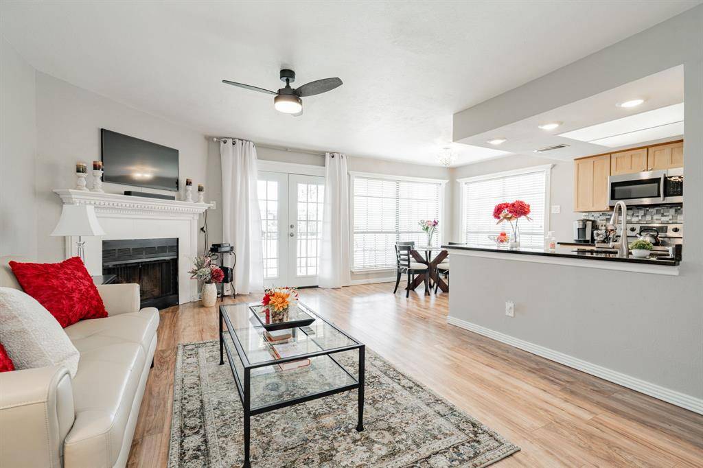 2505 Wedglea Drive #242, Dallas, TX 75211
