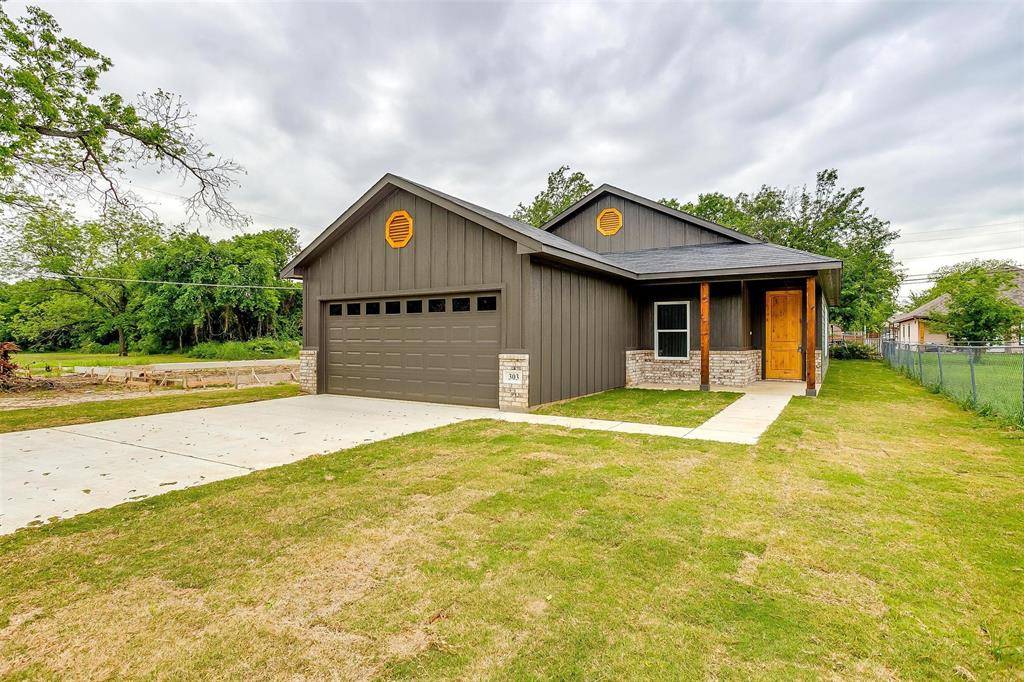 Cleburne, TX 76031,404 Evans Street