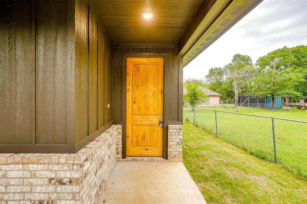 Cleburne, TX 76031,404 Evans Street