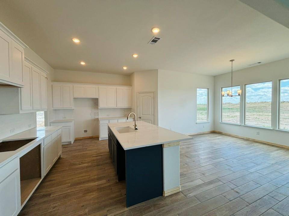 Valley View, TX 76272,1810 County Road 200