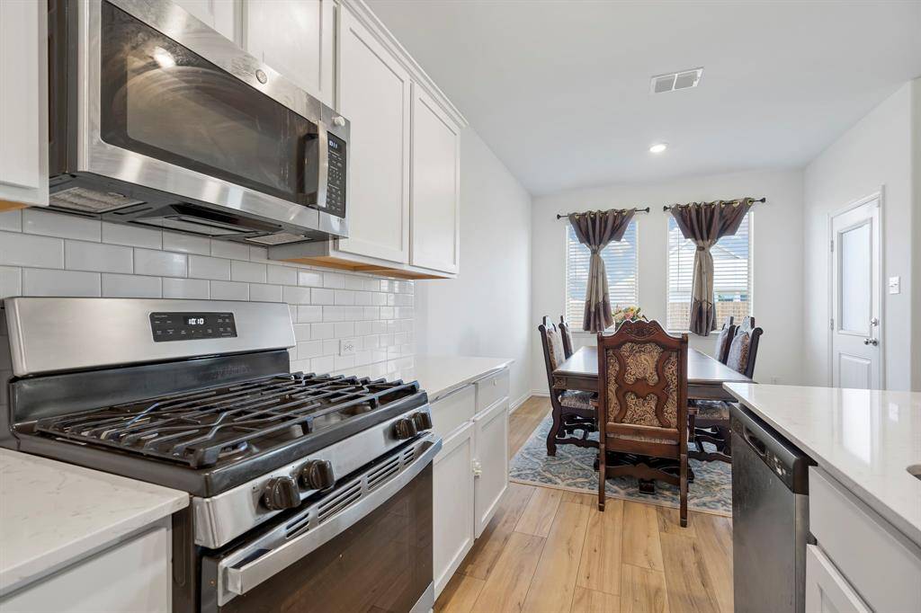1713 Lake Grove Drive, Little Elm, TX 75068