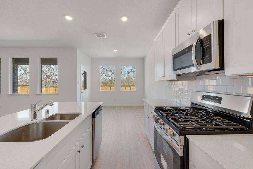 Azle, TX 76020,204 Macadamia Drive