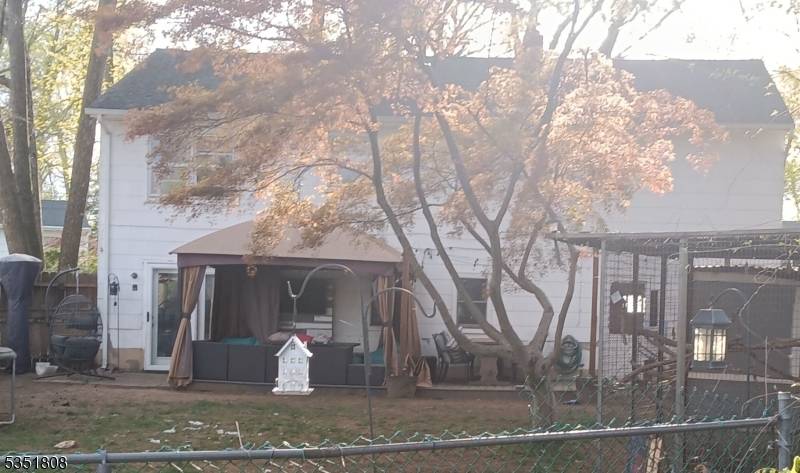 Pequannock Twp., NJ 07440,14 Roland Rd