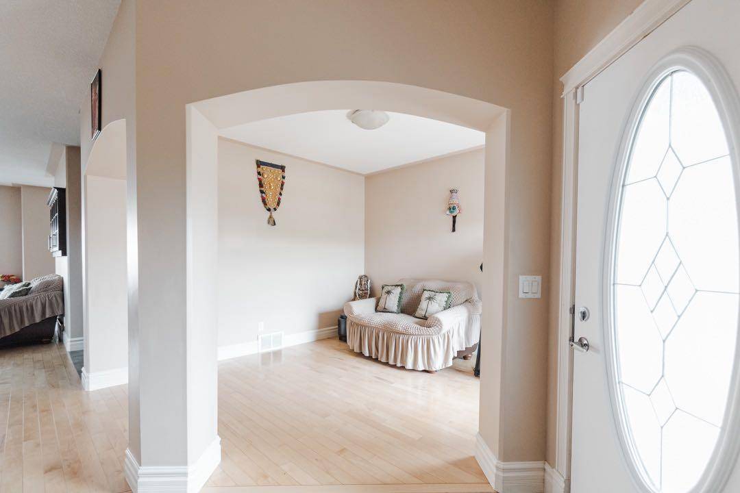 Fort Mcmurray, AB T9K 0E3,106 Pebble LN
