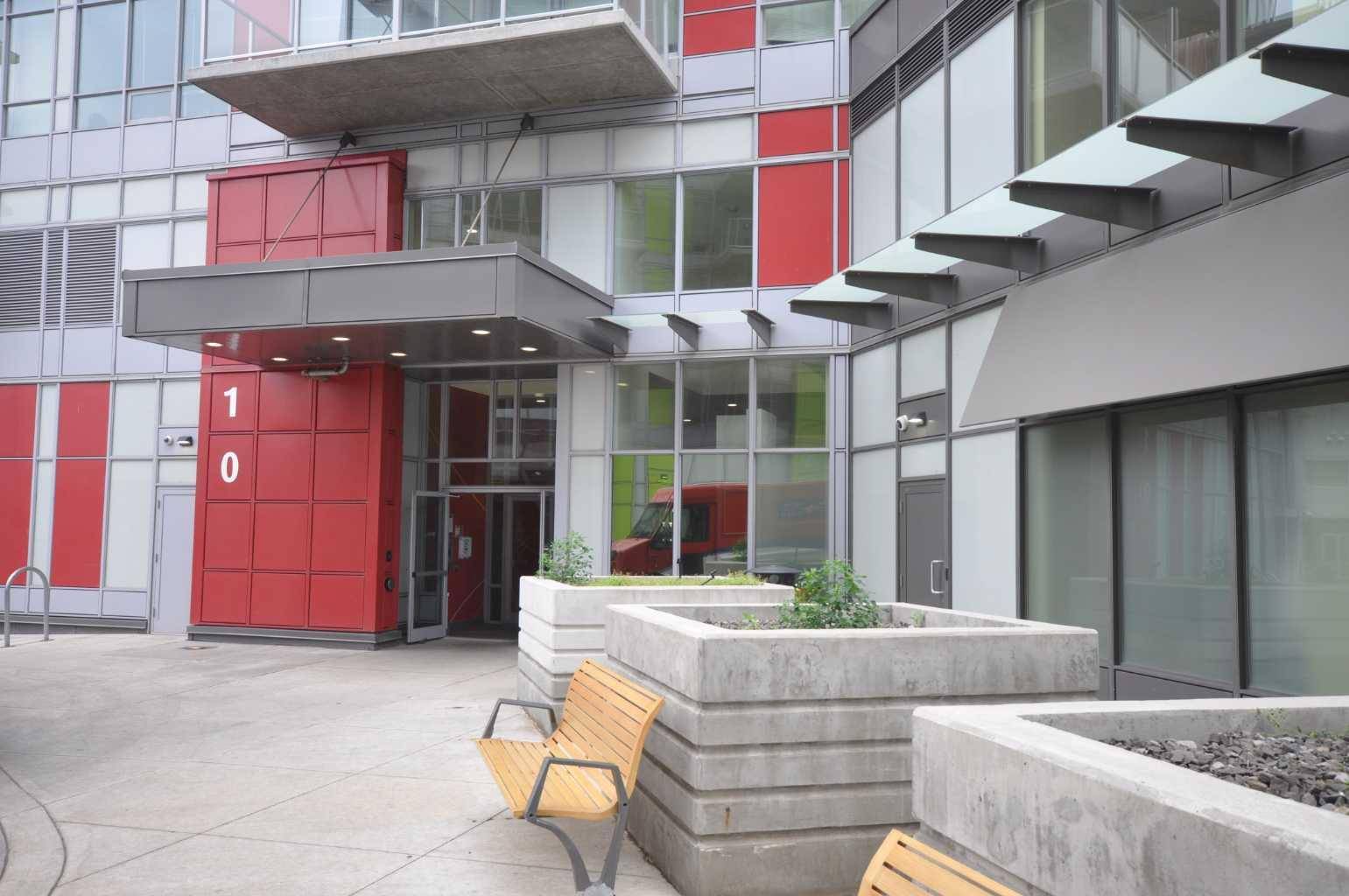 10 Brentwood Common Northwest #302, Calgary, AB T2L2L6