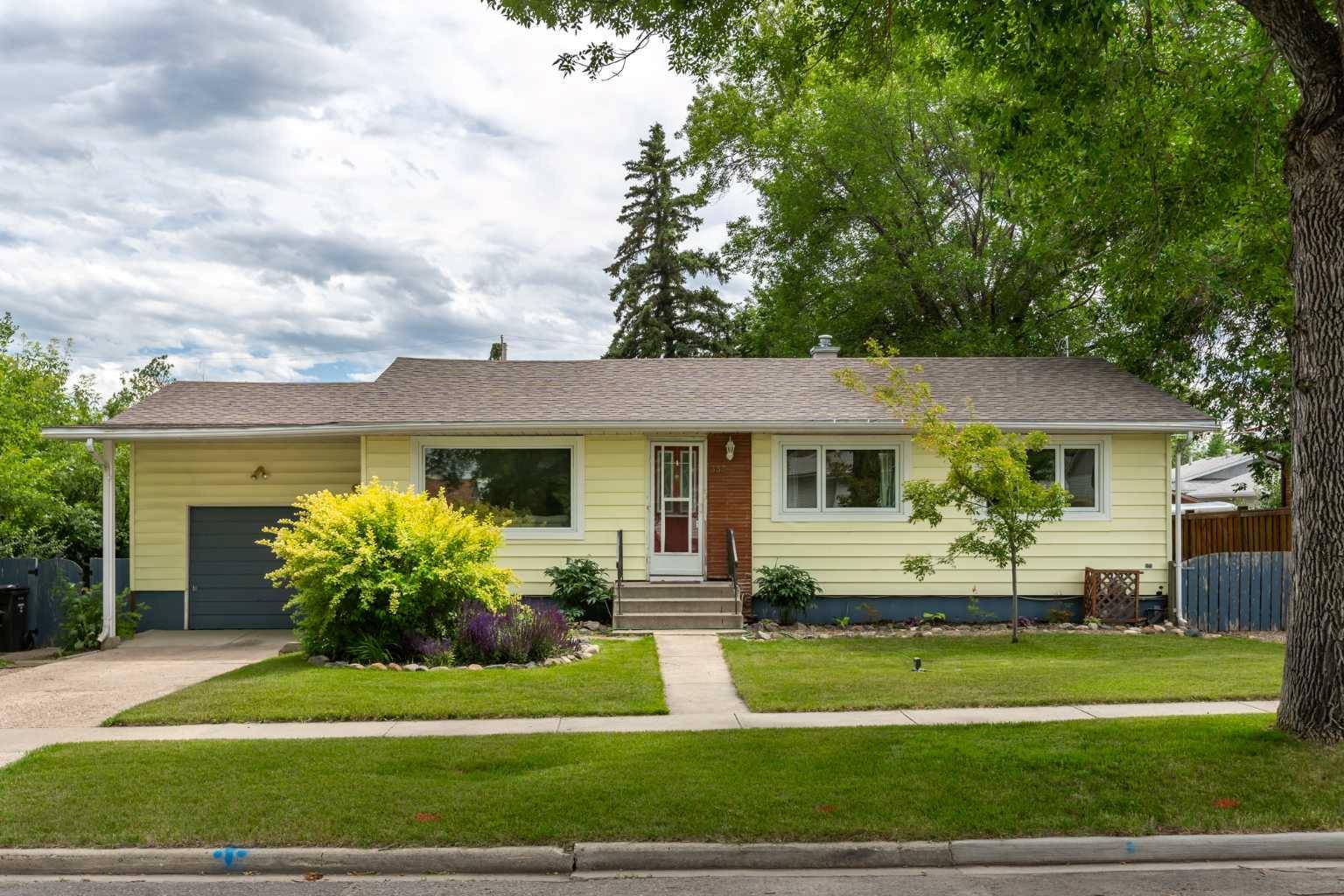 333 5 AVE Southeast, High River, AB T1V 1H9