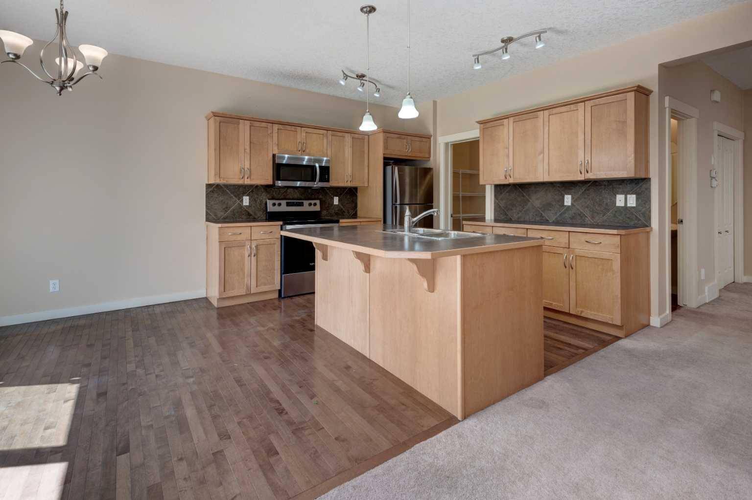 Calgary, AB T2Z 0L1,1620 Copperfield BLVD SE