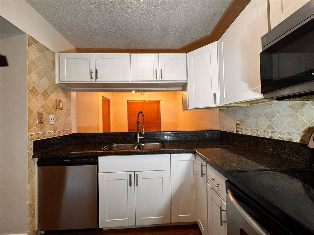 1146 Coral Club Dr #1146, Coral Springs, FL 33071
