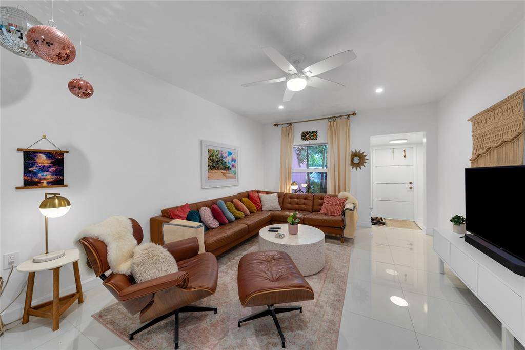 Pompano Beach, FL 33060,1213 NE 5th St