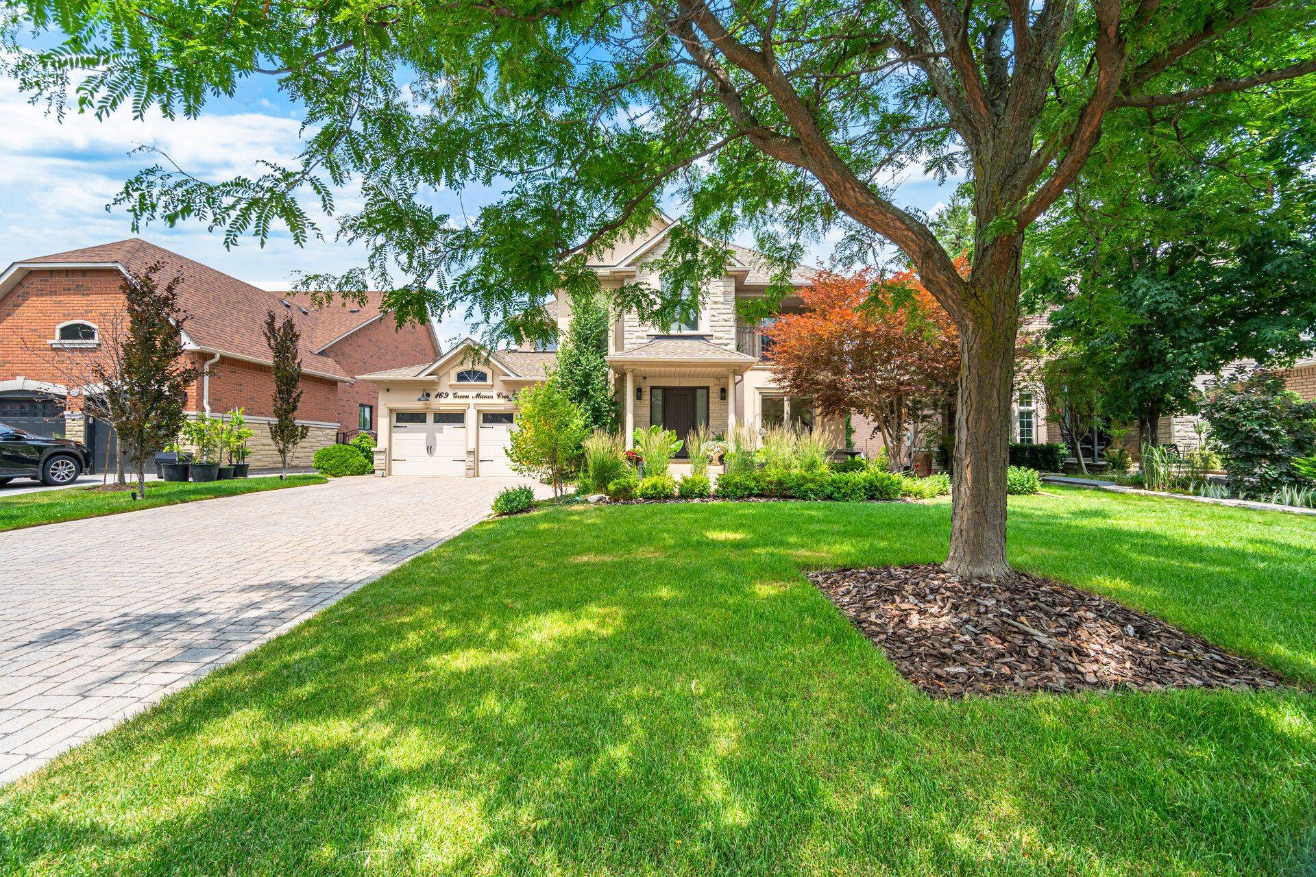 Vaughan, ON L4L 9R9,169 Green Manor CRES