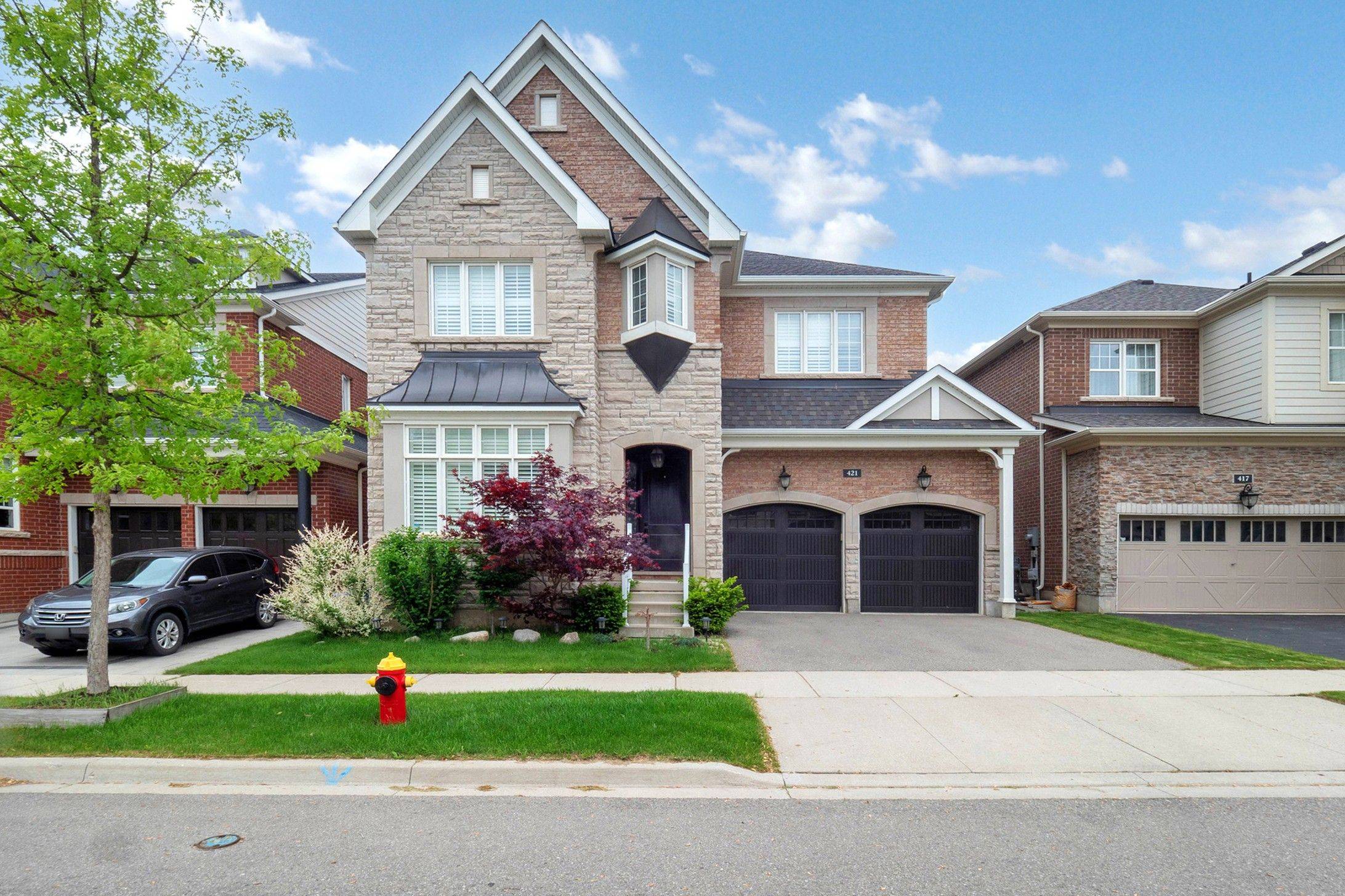 Oakville, ON L6M 1N2,421 Ginger Gate N