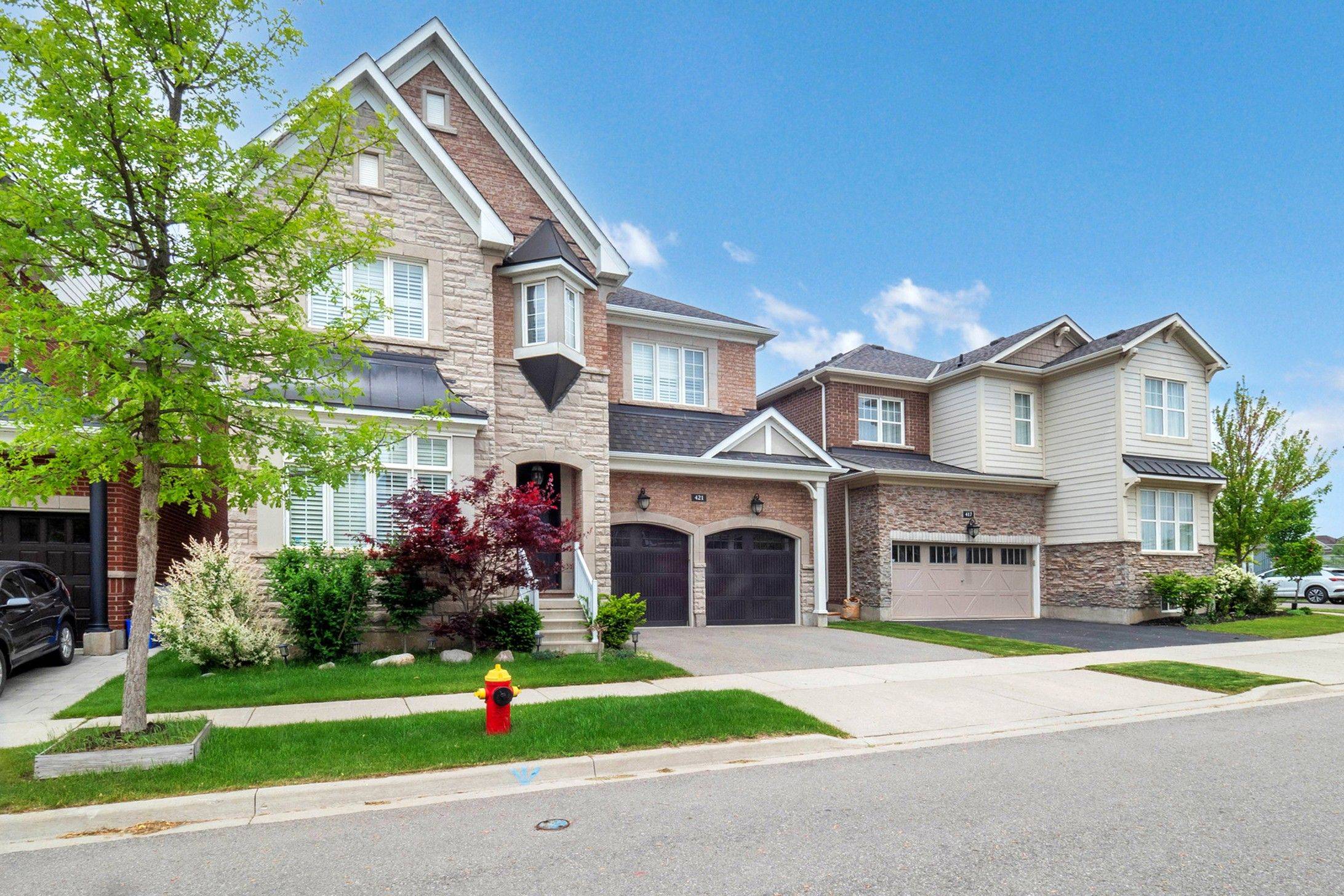 Oakville, ON L6M 1N2,421 Ginger Gate N