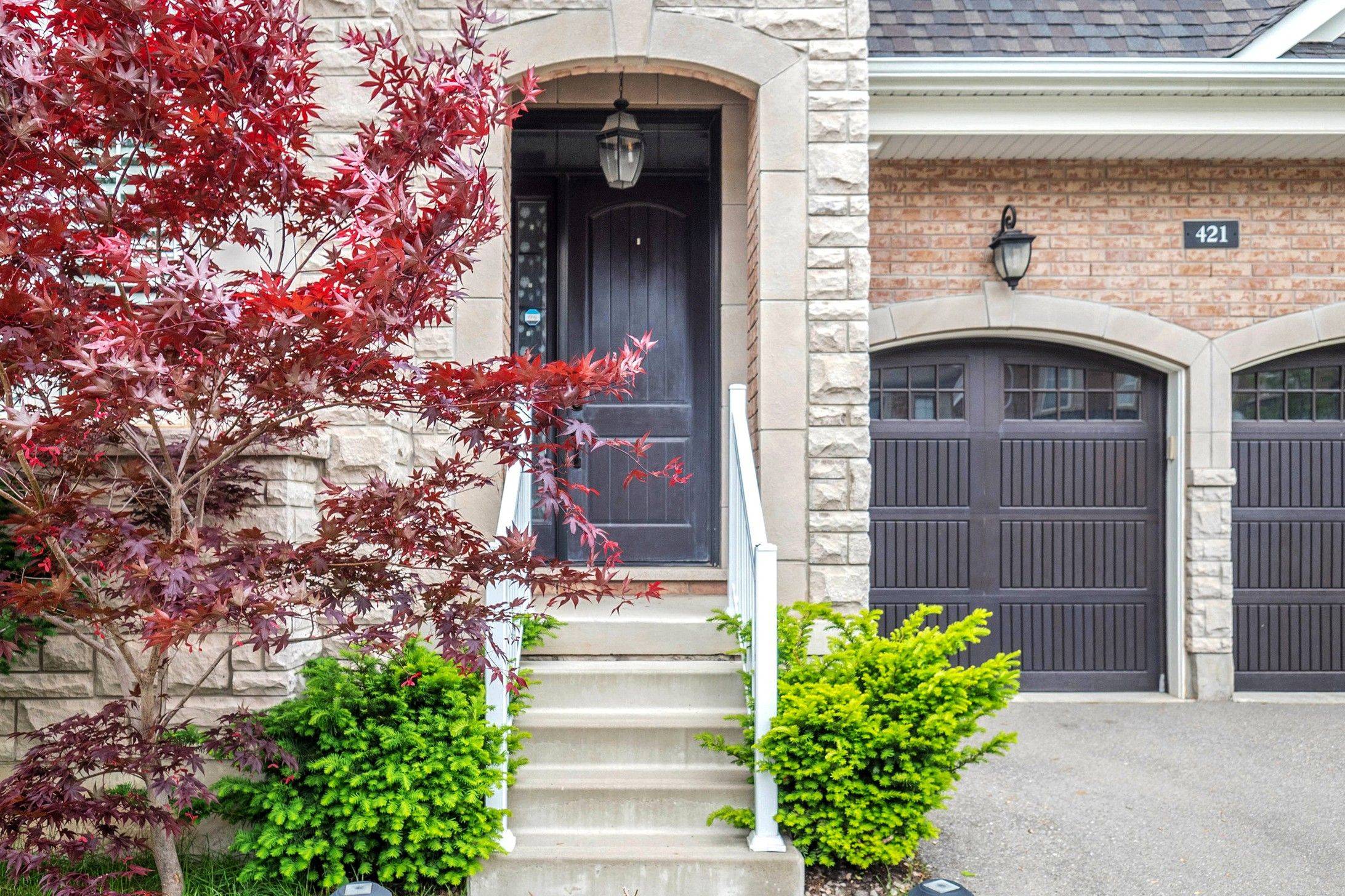 Oakville, ON L6M 1N2,421 Ginger Gate N