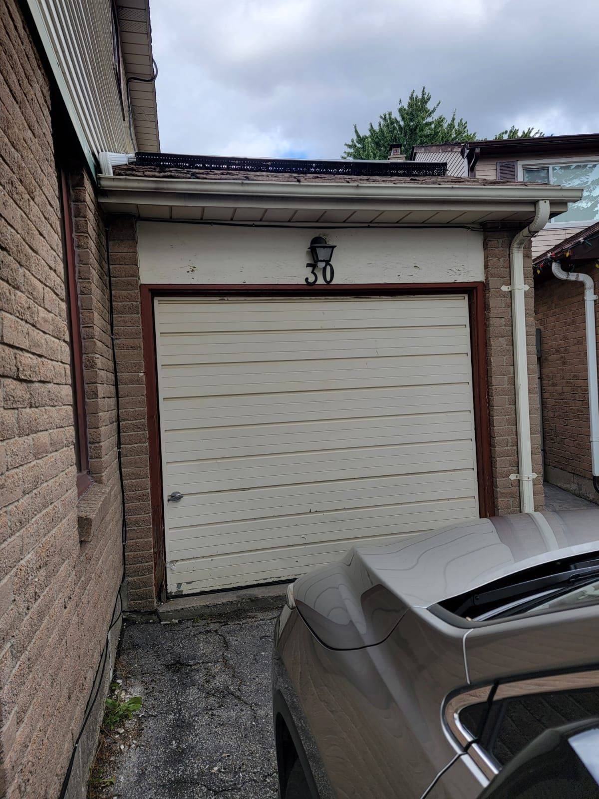 Brampton, ON L6S 3W4,30 Joshua CT E