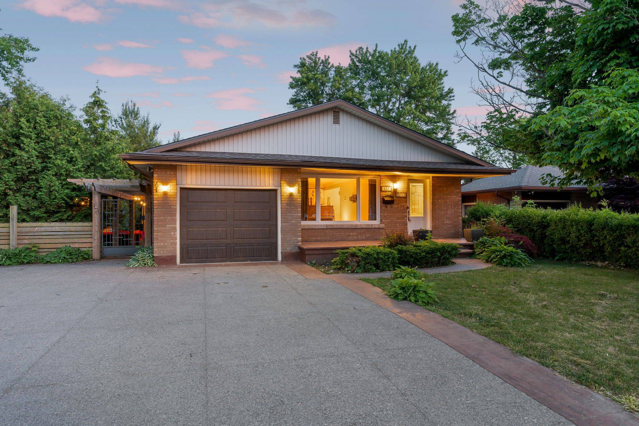 425 Fitch ST, Welland, ON L3C 4W7