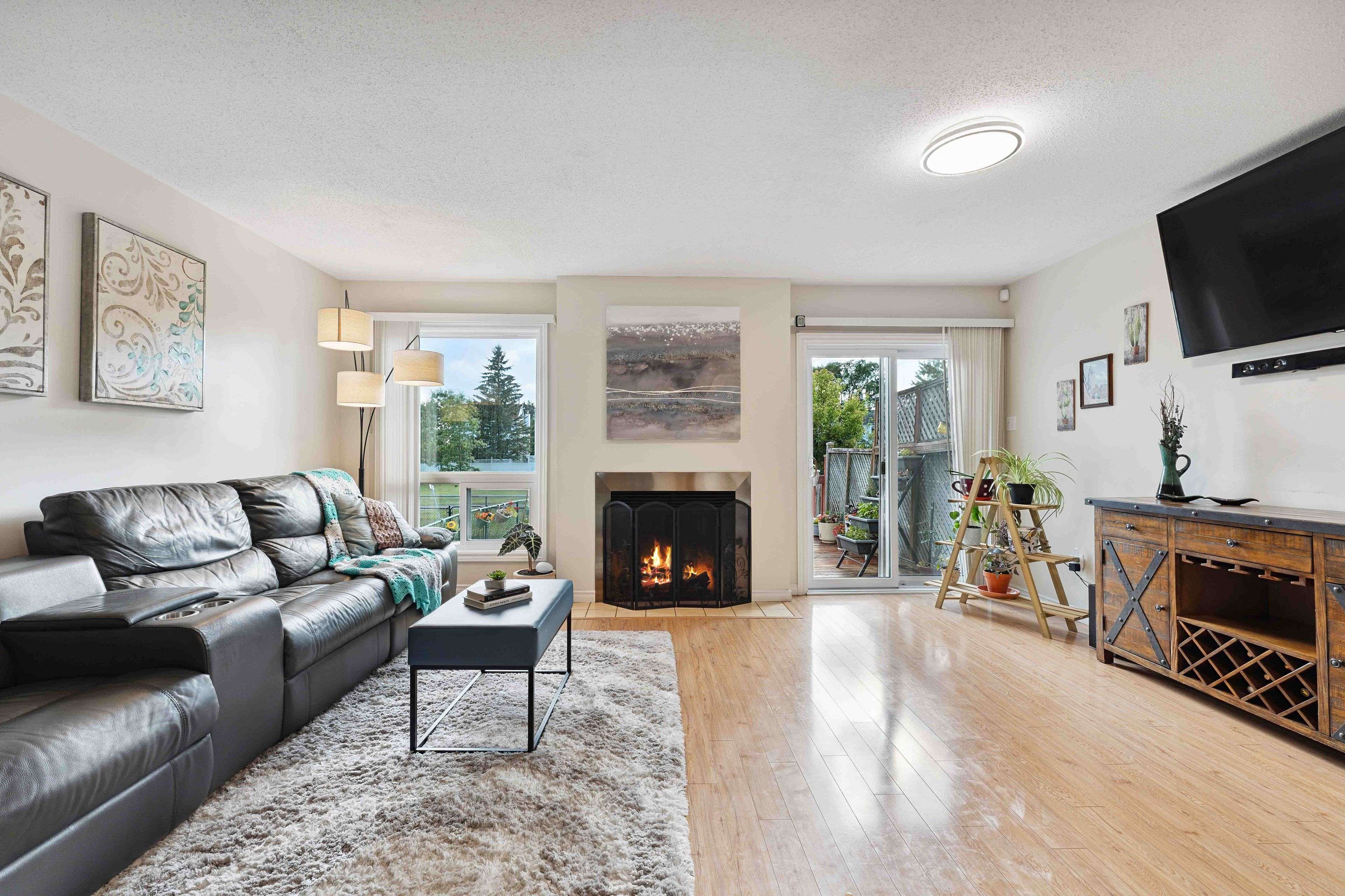 Orleans - Cumberland And Area, ON K4A 1Z9,1537 Briarfield CRES