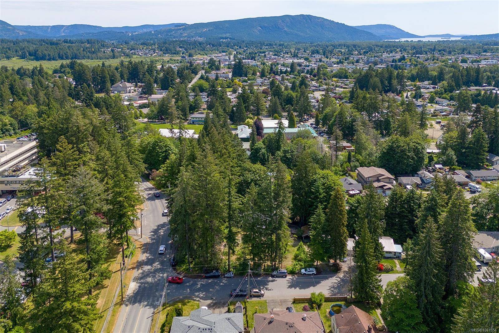 3056 Gibbins Rd, Duncan, BC V9L 1E4