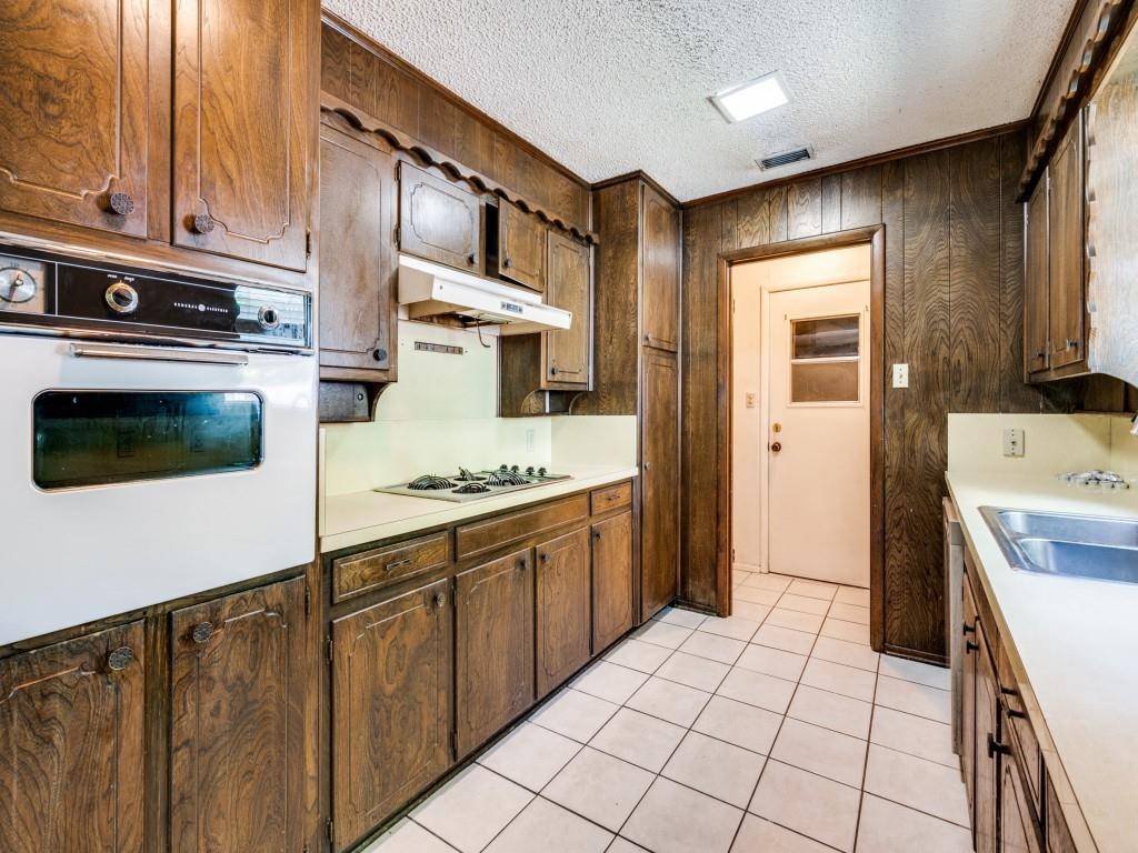 Cleburne, TX 76033,809 S Ridgeway Drive