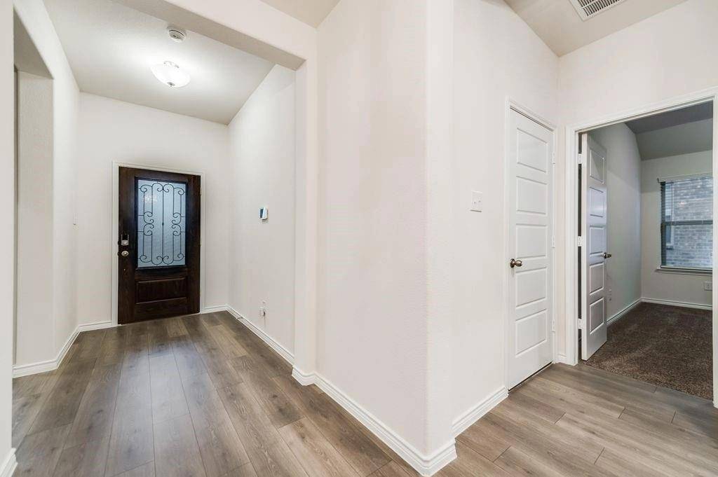 Celina, TX 75009,937 Royal Lane