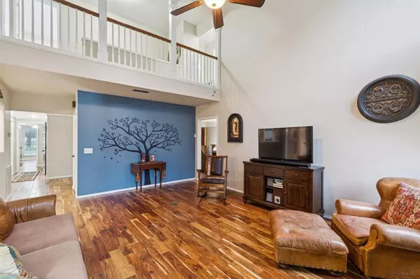 Hurst, TX 76054,3412 Glade Creek