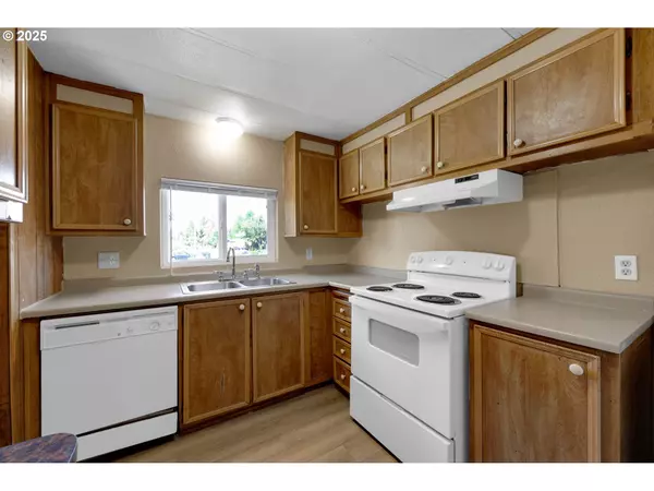 Springfield, OR 97478,5179 DAISY ST