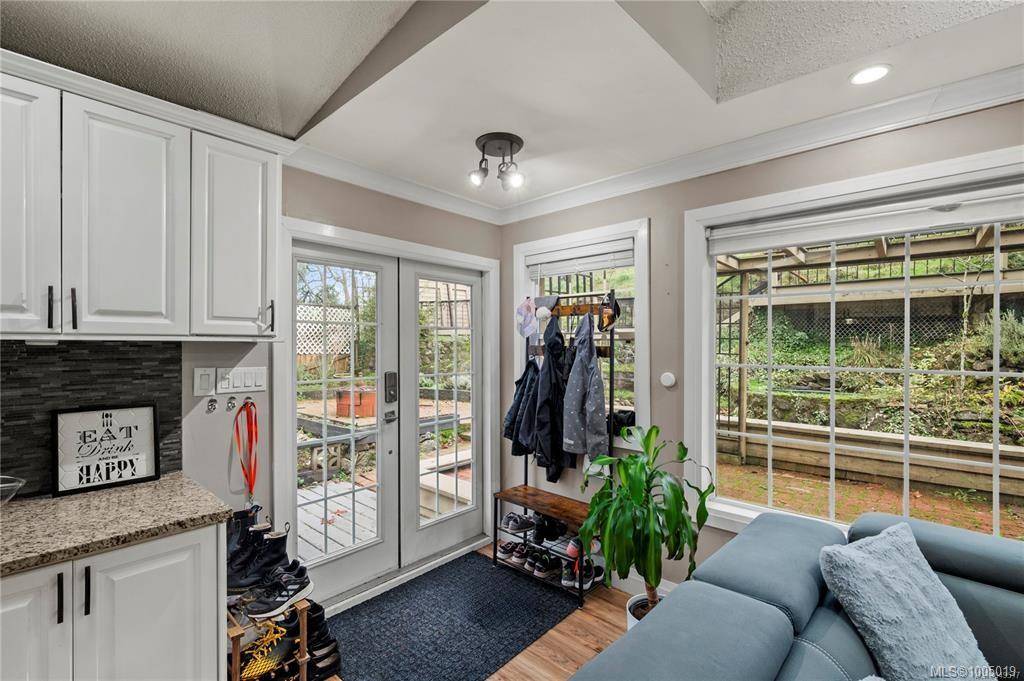 Langford, BC V9B 6H4,2206 Millstream Rd