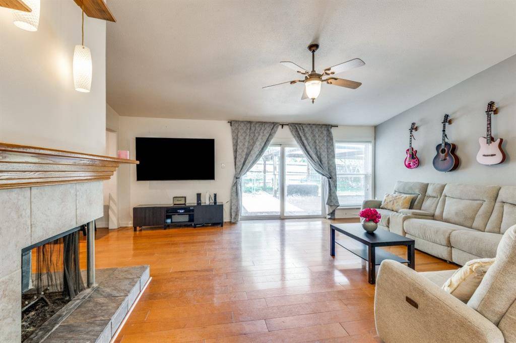 Bedford, TX 76021,2925 White Oak Lane