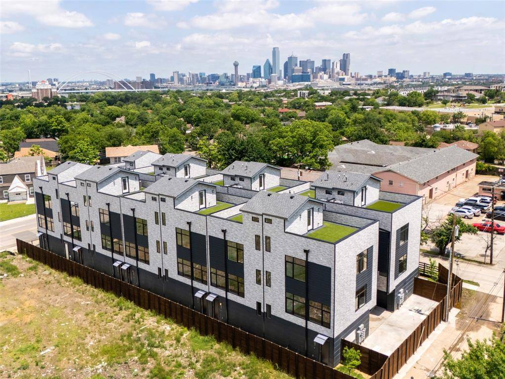 Dallas, TX 75203,430 E 8th #201