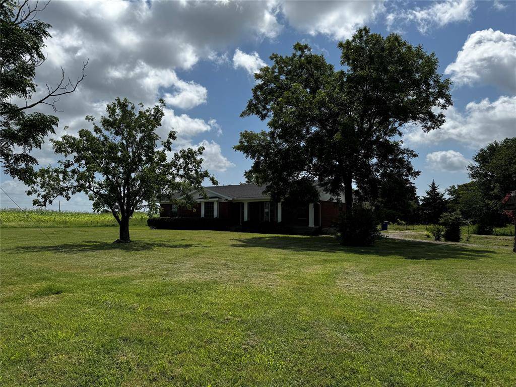 Ennis, TX 75119,1001 Crisp Road