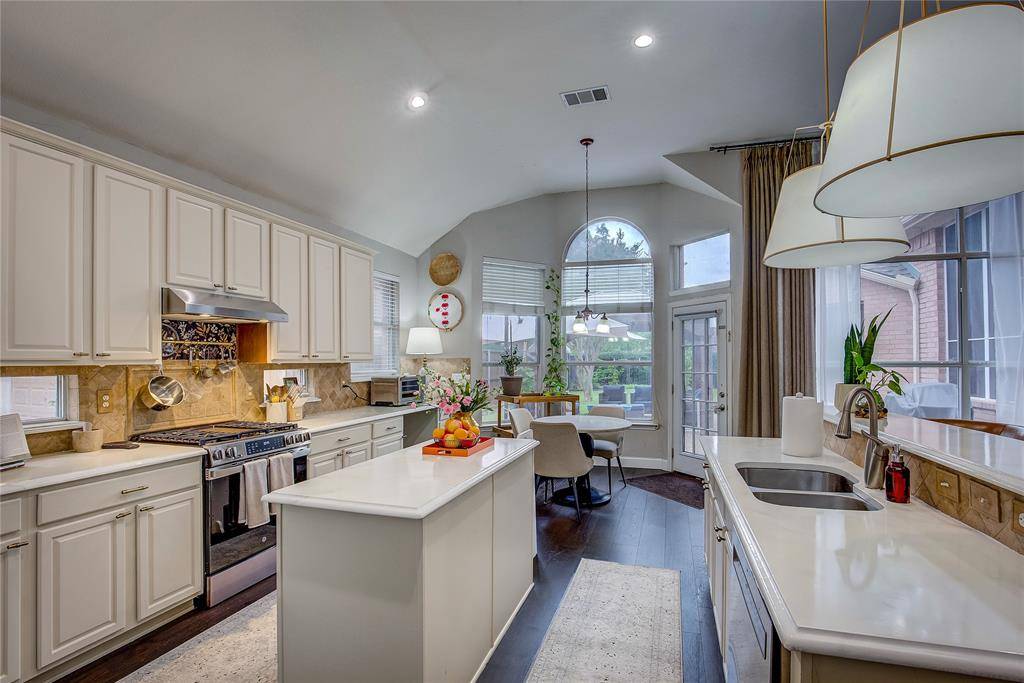 Rowlett, TX 75089,8210 Turnberry Street