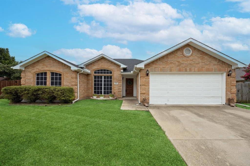 Grand Prairie, TX 75052,1611 Summertree Lane