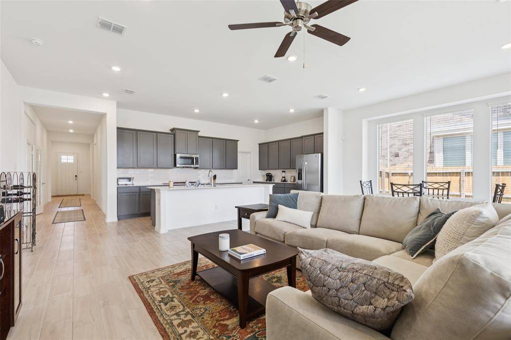 Fort Worth, TX 76179,2541 Birchcrest Drive
