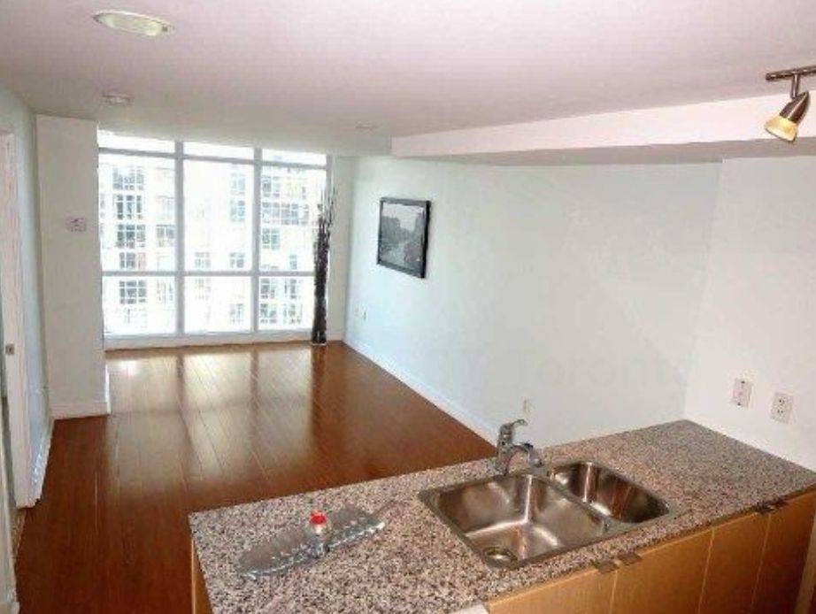 Toronto C01, ON M5V 3Y3,11 Brunel CT #2607