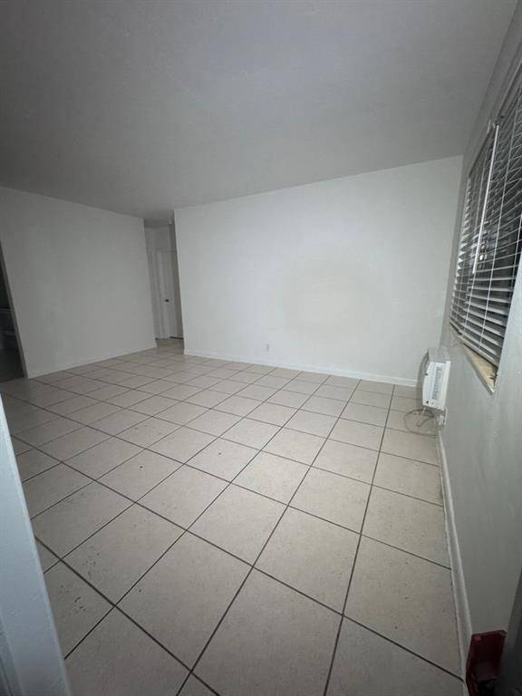 Fort Lauderdale, FL 33312,107 SW 18th Ave #8