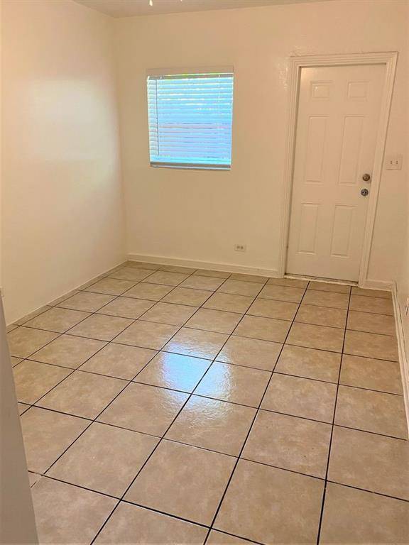 Fort Lauderdale, FL 33312,715 SW 14th Ave #2