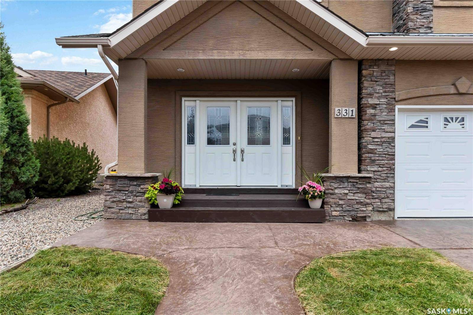 Saskatoon, SK S7T 0A2,331 Bolton WAY