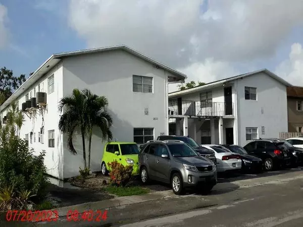 2830 Fillmore St #16, Hollywood, FL 33020