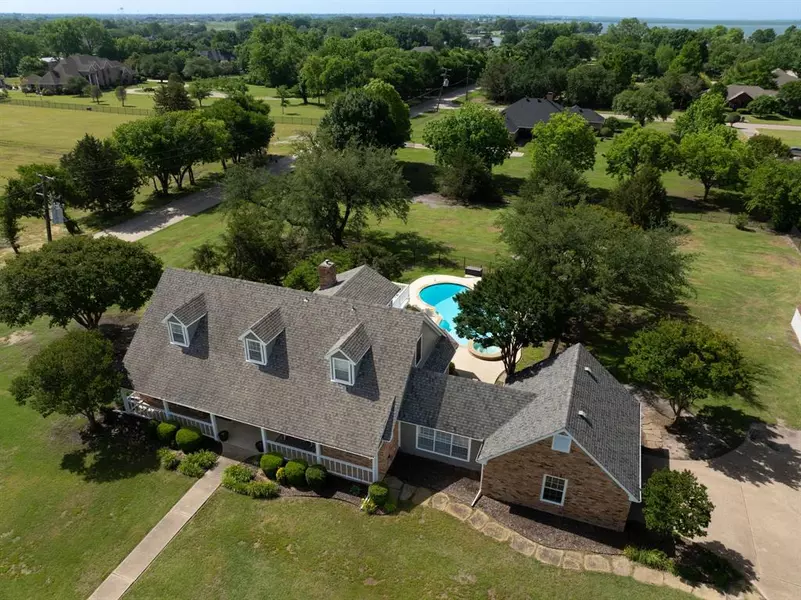 308 Drew Lane, Heath, TX 75032