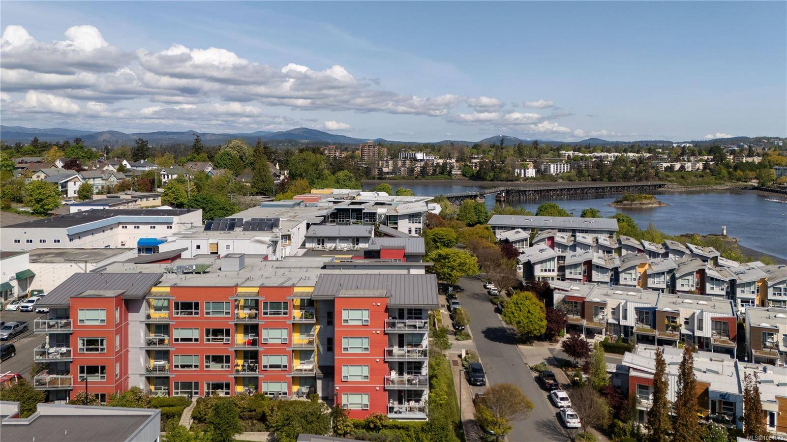 Victoria, BC V9A 7R5,785 Tyee Rd #110